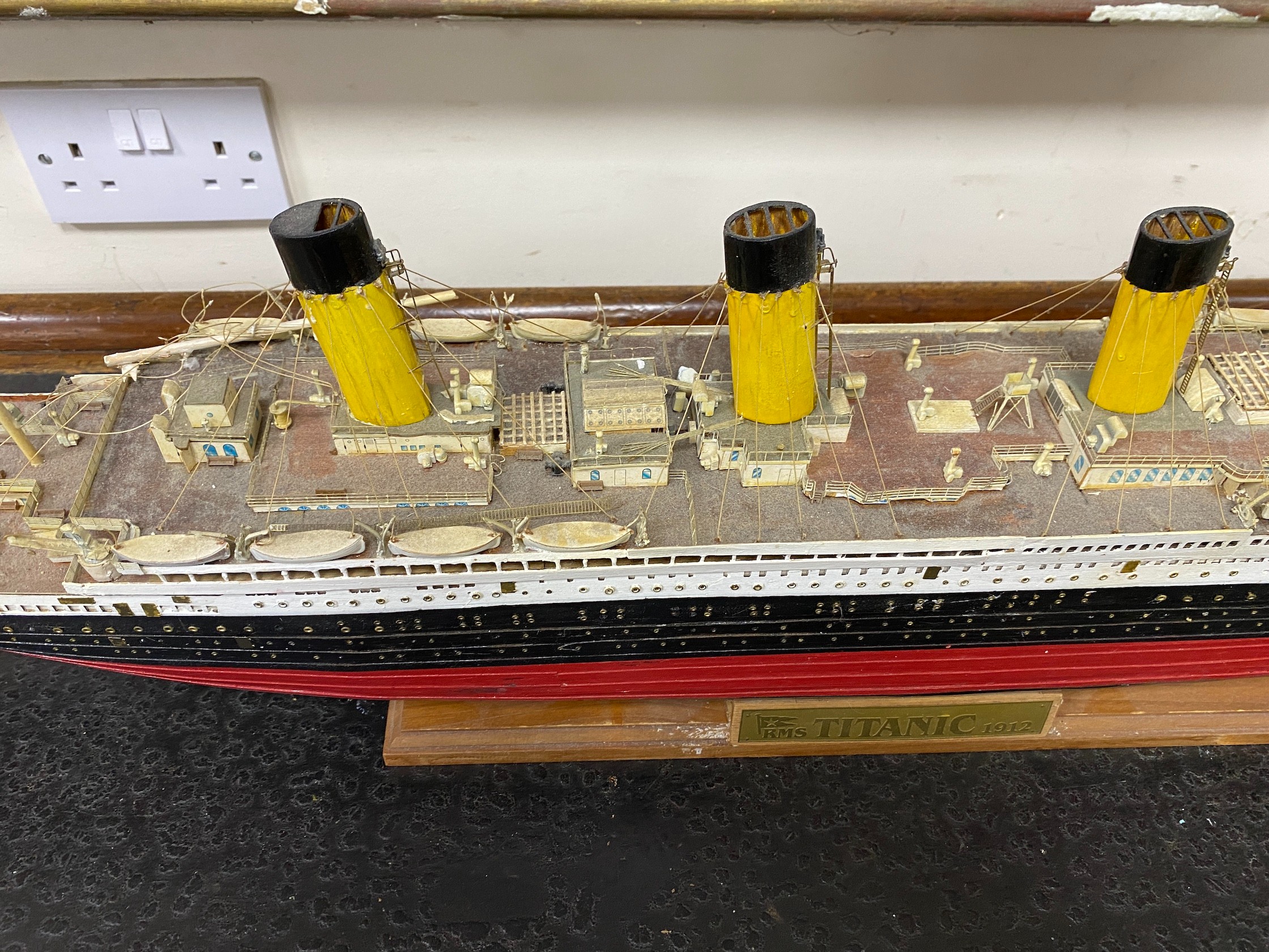 A kit built model of the Titanic, length 109cm